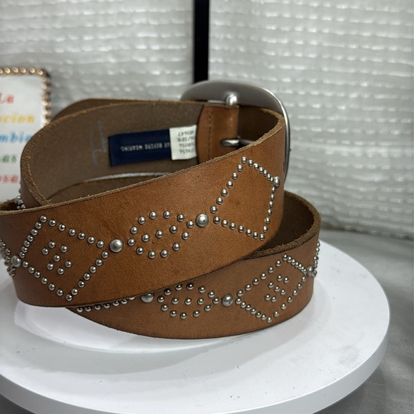 (H) Banana Republic Tan Silver Studded Leather Belt, Size S - Picture 4 of 13